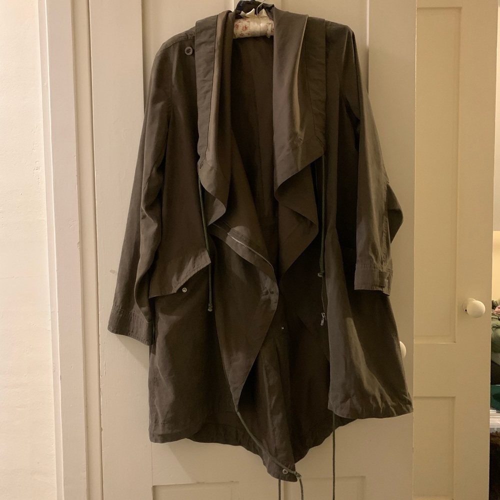 New military style olive windbreaker/rain coat